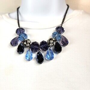 Liz Claiborne Glass Crystal Statement Necklace Blue Purple Rhinestone 18" Glam